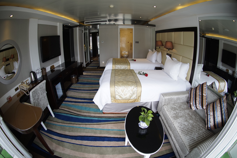 4D3N Yangtze River Victoria Cruise: Chongqing to Yichang Executive Suite