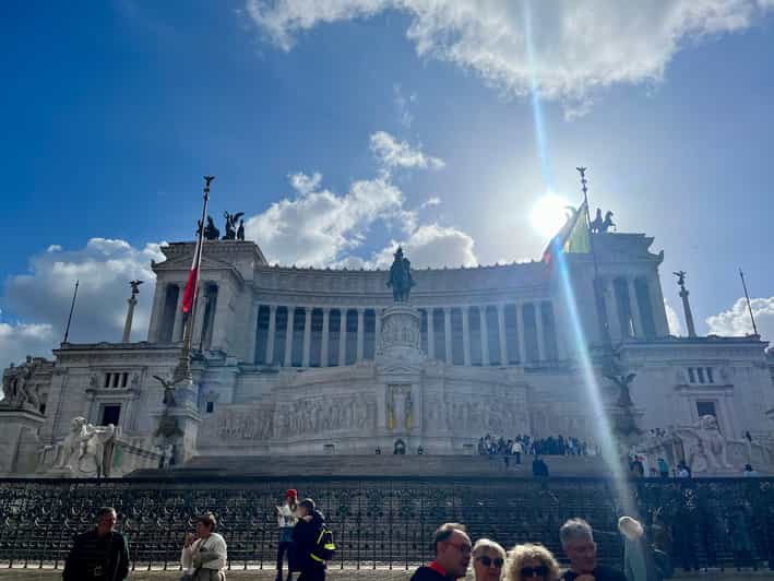 Rome: Monument to Victor Emmanuel & P. Venezia Private Tour