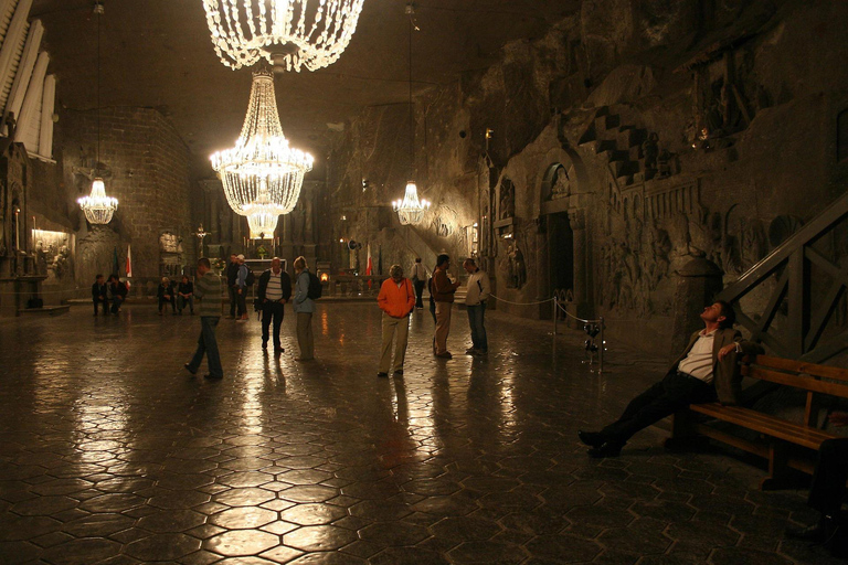 Krakow: Wieliczka Saltmine Guided Tour with Hotel Pickup