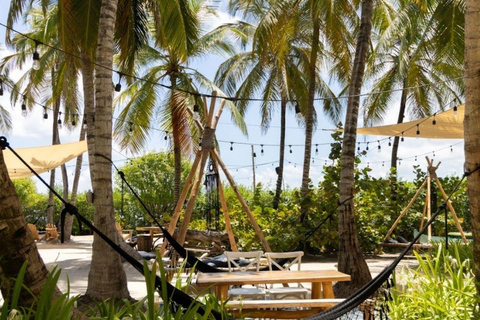 Cartagena: Day trip to Eteka Beach in TierraBomba with lunch