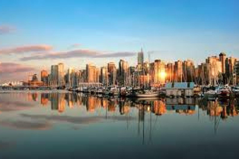 Vancouver: City Highlights Tour with Guide