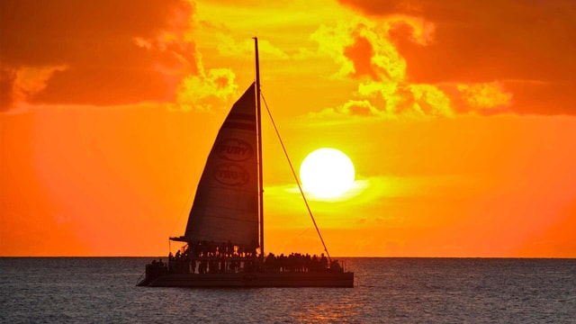 Port City Colombo: Sunset Cruise with Snacks