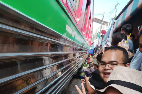 Dalla ferrovia alla via d&#039;acqua: Esplorare la ferrovia e il mercato galleggiante