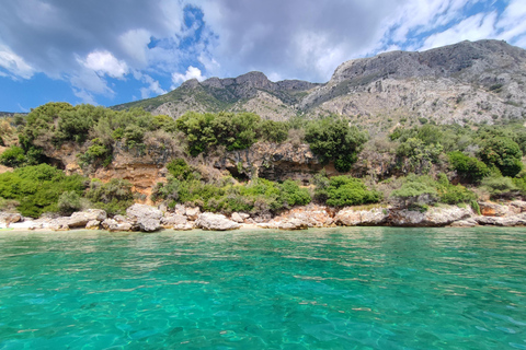 Corfu: Privé cruise van een hele dag met zeiljachtCorfu:Privé cruise van een hele dag met zeiljacht