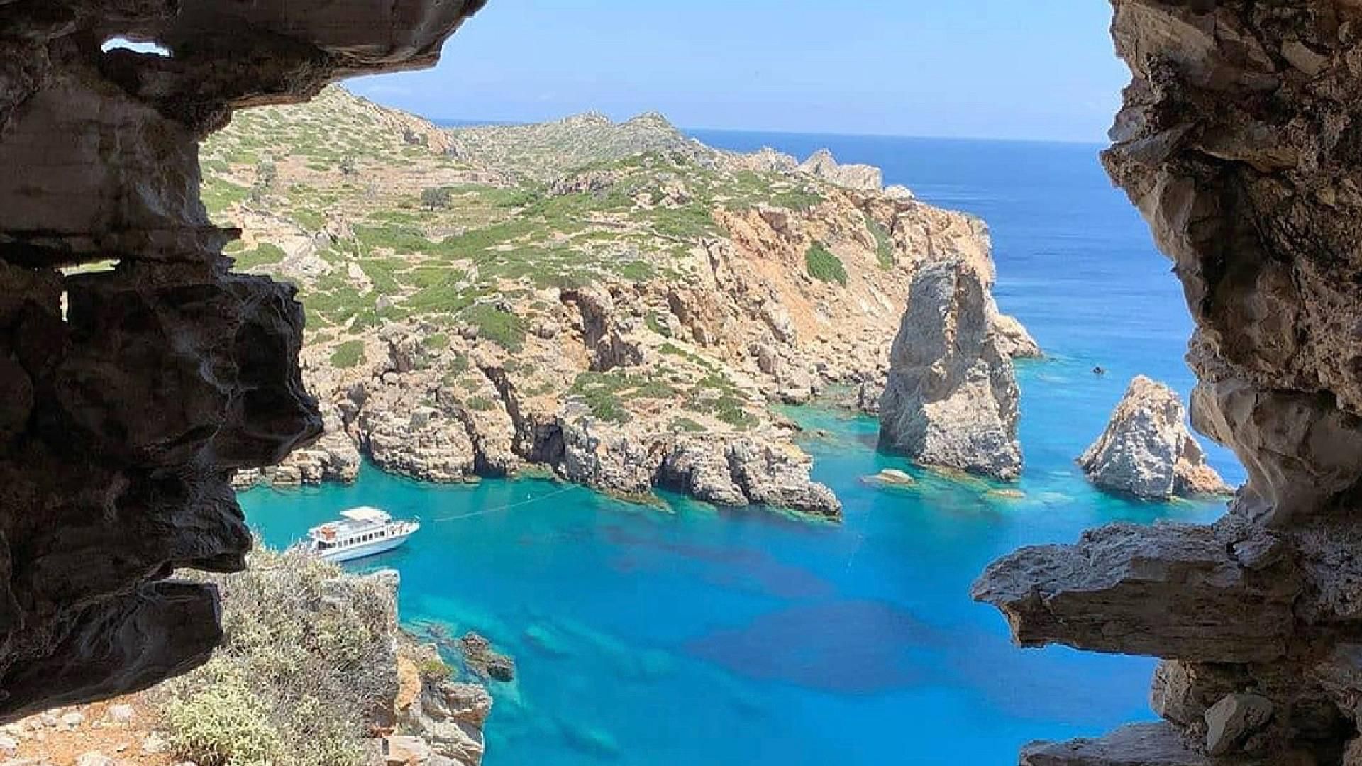 Saria & Palatia Escape Private Yacht-Erlebnis