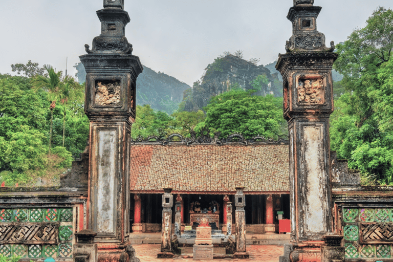 Ninh Binh: Tam Coc - Hoa Lu & Mua Höhle Ganztägige EntdeckungHanoi: Tam Coc - Hoa Lu & Mua Höhle Ganztägige Entdeckung