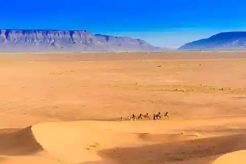 Excursión de 3 días por el desierto de Marrakech a Erg Chigaga