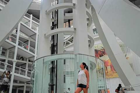 Manila Private Golden Hour Tour with Sunset by the Bay