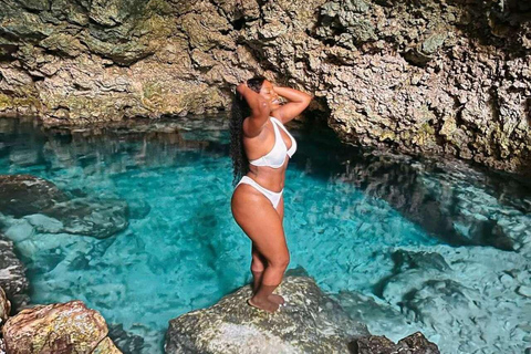 Wycieczka po kamiennym mieście, żółwie morskie, jaskinia Kuza i restauracja The Rock