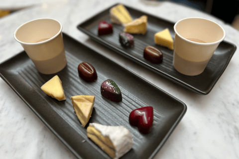 Melbourne: Laneways Food Tour with 8 Authentic Tastings