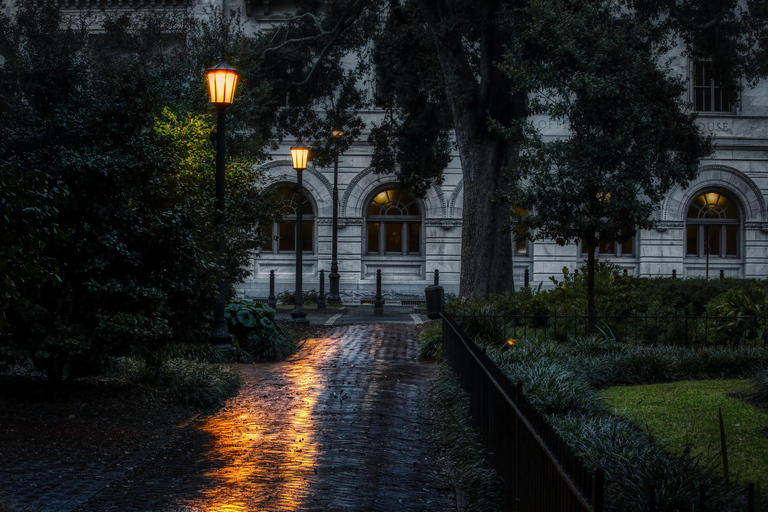 Savannah Spirits: Echoes of the Past Whispers of the Past: Savannah’s Ghostly Trail