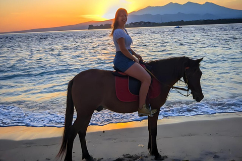 Gili Meno: 1 ora di equitazione sulla spiaggia con trasferimento in hotel