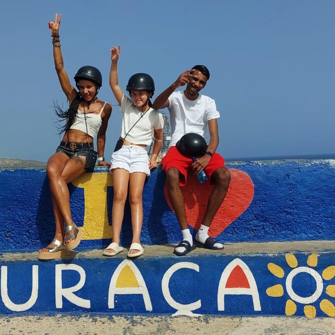 Colagem de mídia
