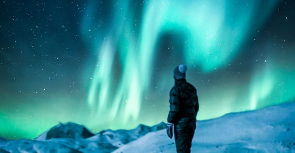 Kiruna: Northern Lights Minivan Tour, Often at a Frozen Lake