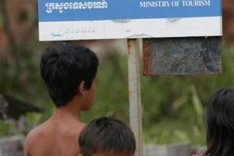Private Tour to Anlong Veng (Khmer Rouge Stronghold)