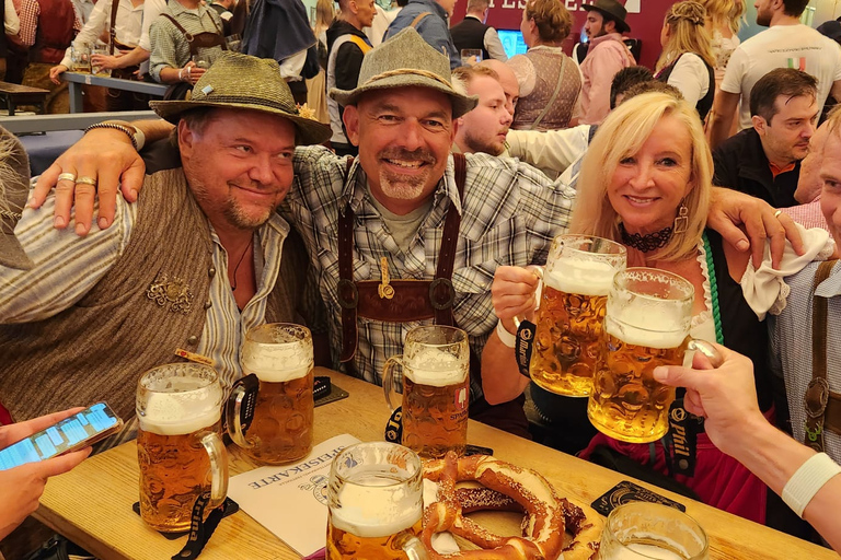 Munich: Oktoberfest Tour & Big Beerhall Evening Reservation 1. Sunday Oktoberfest 2026: Tour & Big Beerhall Reservation
