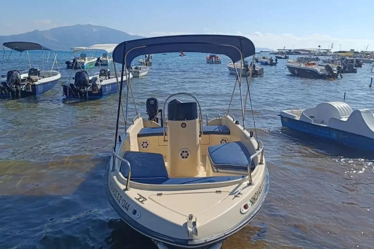 Zakynthos: Privé speedboot huren - zonder vaarbewijs