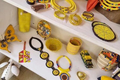 Nairobi: Cultural Shopping and Kazuri Beads Factory Tour Nairobi: Cultural Shopping and Cultural Dances Experience