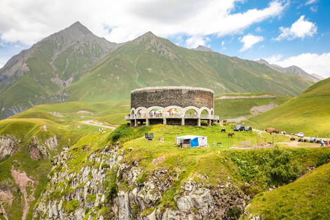 Kazbegi Day Tour from Tbilisi with Local Tastings