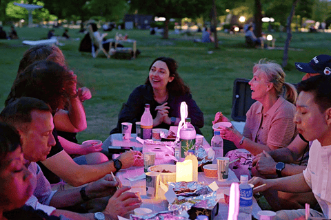 Seul: piknik nad rzeką Han i przejażdżka rowerem elektrycznym do fontanny Rainbow FountainSeul: Piknik nad rzeką Han i przejażdżka rowerem elektrycznym do Fontanny Tęczy