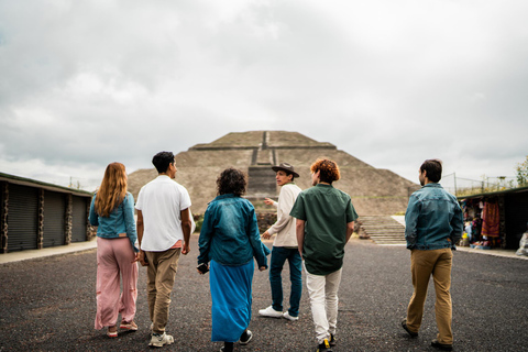 Oaxaca: Private Monte Albán Tour with Zapotec Tombs & Crafts