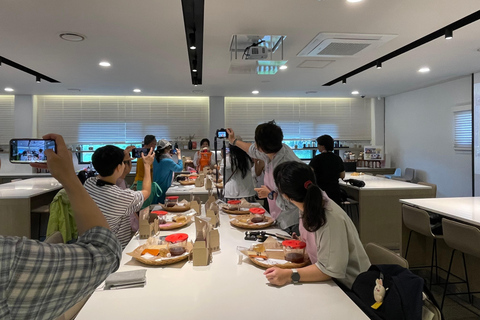 From Seoul: Make Your Own Chilli Paste & Ginseng Liquor Tour