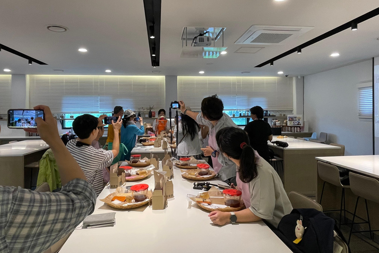 From Seoul: Make Your Own Chilli Paste & Ginseng Liquor Tour