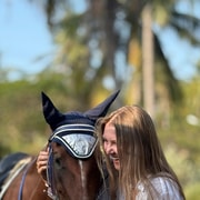 Gili T: Horseback Riding through Hidden Trails and the Beach