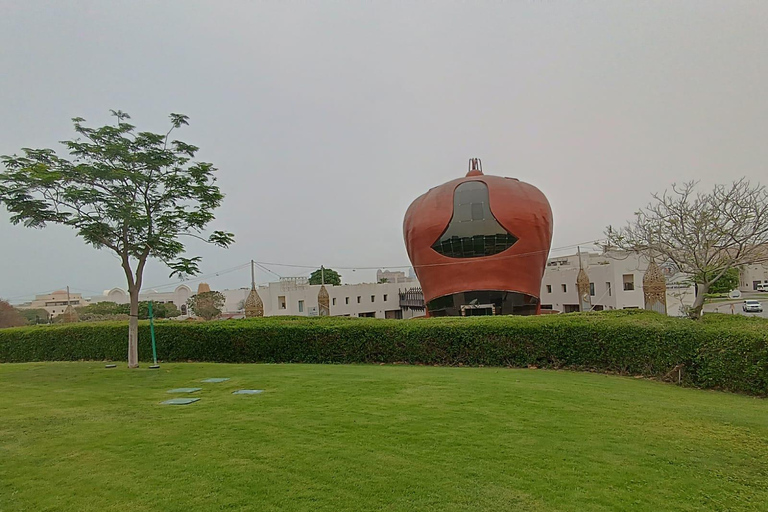 Tour pelos destaques de Doha com guia de turismo que fala alemãoTour pelos pontos turísticos de Doha com guia de turismo que fala alemão