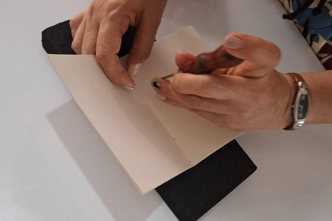 Cali: Taller de Encuadernación ArtesanalTaller de Encuadernación Libreta Viajera - Puntada Larga