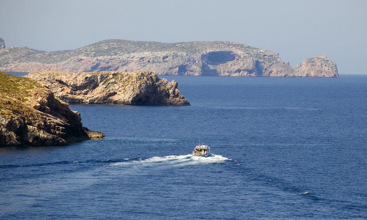 Colonia Sant Jordi: tour en barco clásico y exprés a Cabrera
