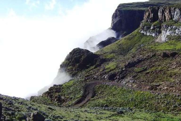 Durban: Half Day Drakensberg Mountain Hiking Tour