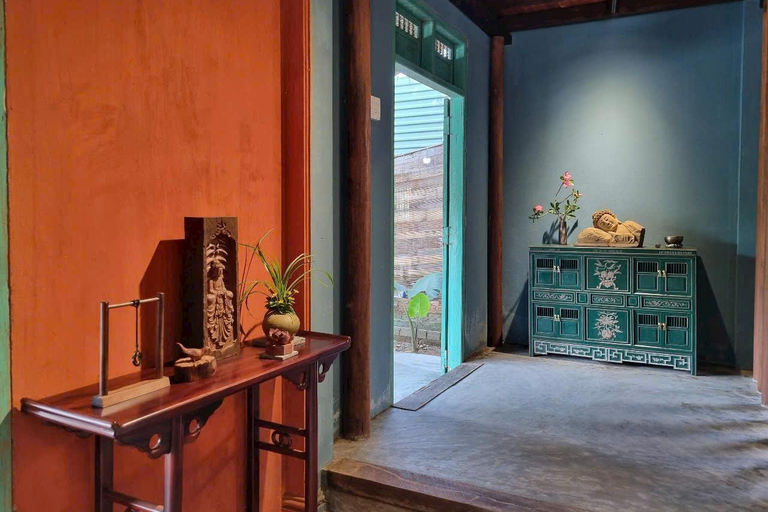 Hoi An: Wood Carving Workshop with Local Craftsmen