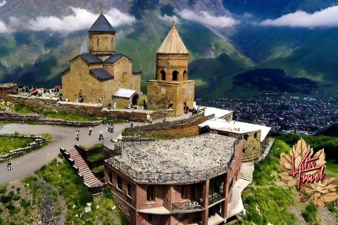 Van Tbilisi naar Kazbegi, Ananuri, Gudauri, geweldige reis!Kazbegi: natuur, geschiedenis en bergen voor jou