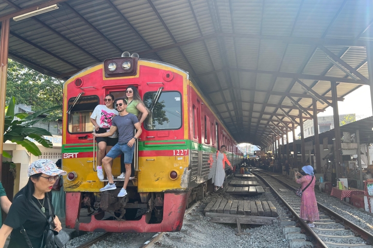 Amphawa Floating Market i Maeklong Railway Market