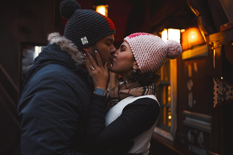 Fotoshooting auf dem Kölner Weihnachtsmarkt mit einem lokalem Fotografen