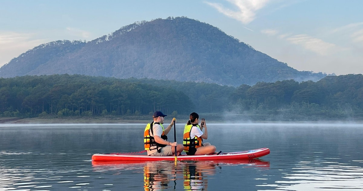 Da Lat: Tuyen Lam Lake Kayak or SUP Tour | GetYourGuide