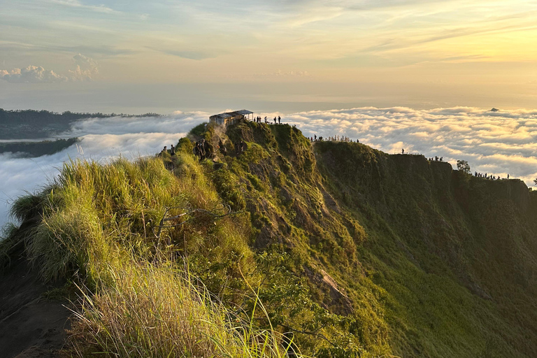 Mount Batur Sunrise Hiking – Sharing Tour with Ubud Pickup Meeting point - Group price option