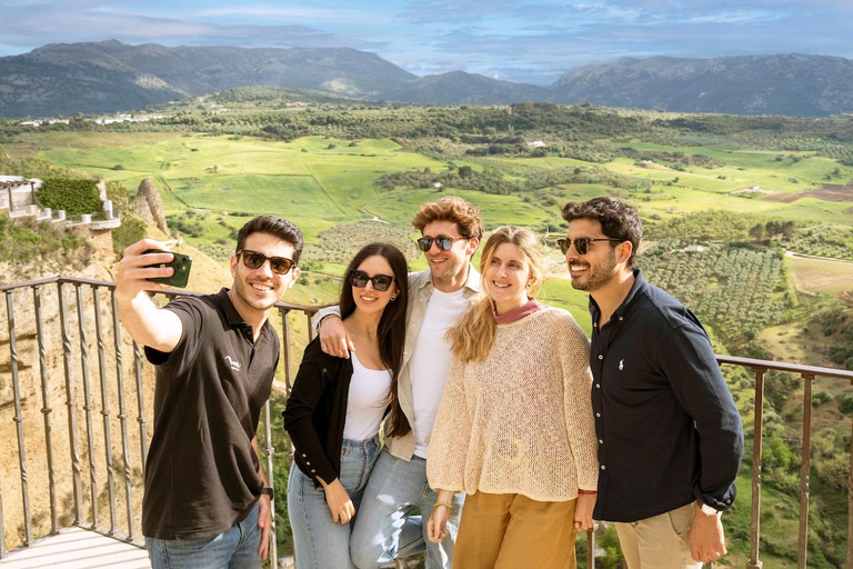 From Madrid: Ronda, White Villages & Seville in 3 Days Round Trip - No Accommodation