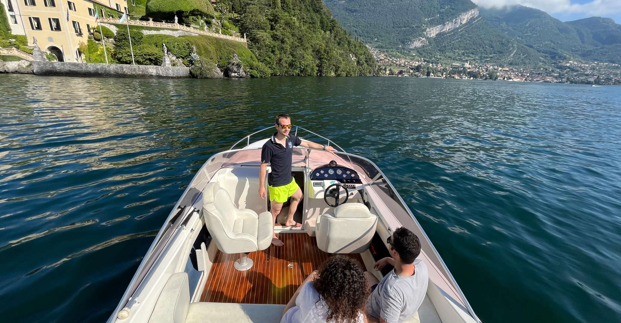 Private Luxury Boat Tour of Lake Como with Stops & Drinks - Housity
