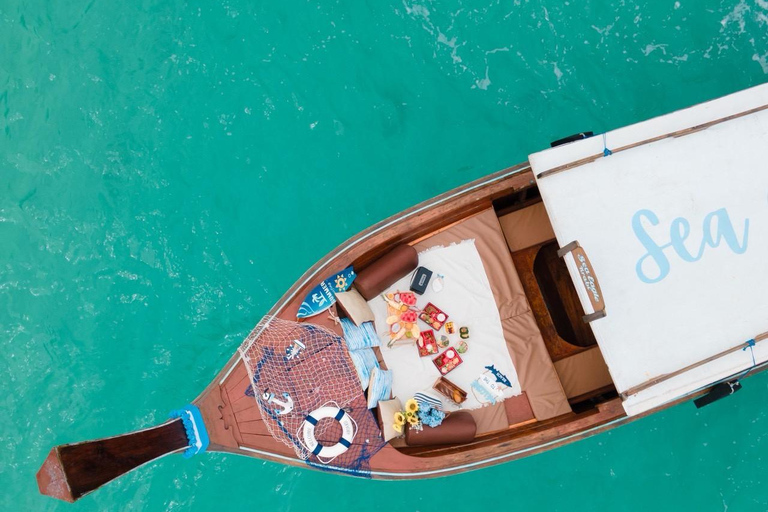 Krabi: Private Luxury Longtail Boat Trip to Hong Islands