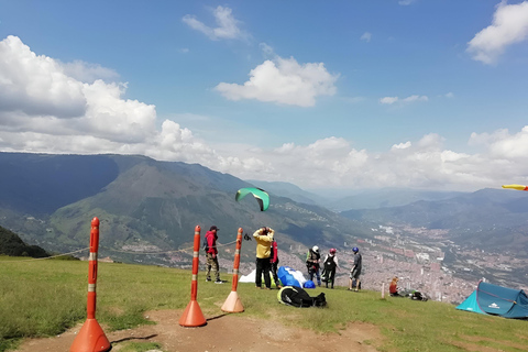 MEDELLIN : VOL EN PARAPENTE + ENREGISTREMENT PHOTOGRAPHIQUE