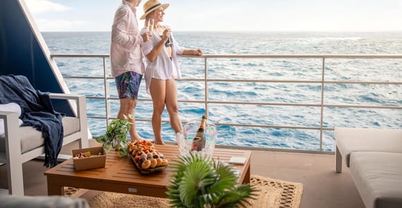 Cairns: Great Barrier Reef Pontoon - Indulgence Package