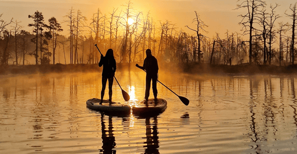 Ab Riga: Kajak- oder Paddelboard-Tour zum Sonnenaufgang mit Abholung