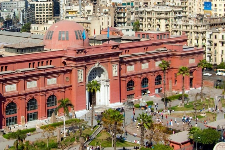 Muzeum EgipskieWycieczka z przewodnikiem (obejmuje przewodnika, samochód, kierowcę i bilety wstępu)