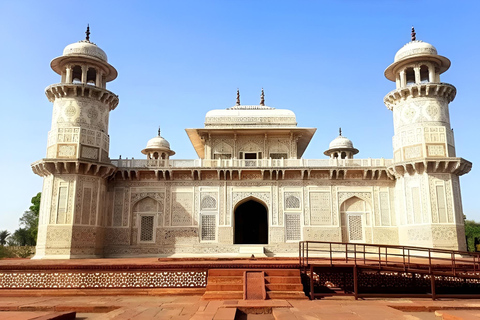 From Delhi: Taj Mahal Sunrise Day Tour with Transfer & Lunch Tour with Private AC Car & Professional Guide