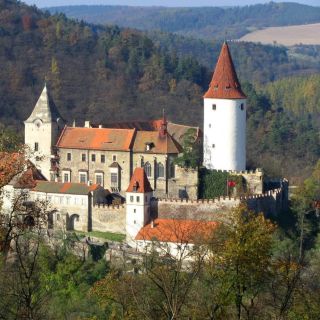 From Prague: Křivoklát Castle & Glassworks Visit with Lunch