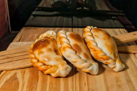 Colonia del Sacramento: Wine Tasting & Empanada Pairing