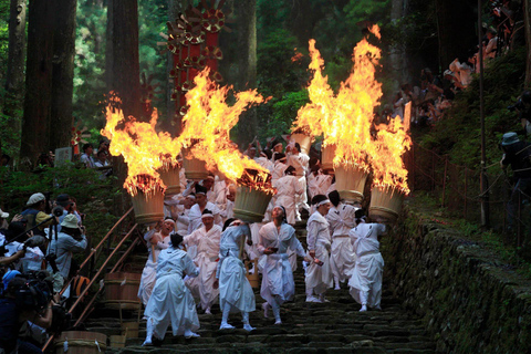 Wakayama & Koyasan: Private Tour with Hotel Pickup & Lunch