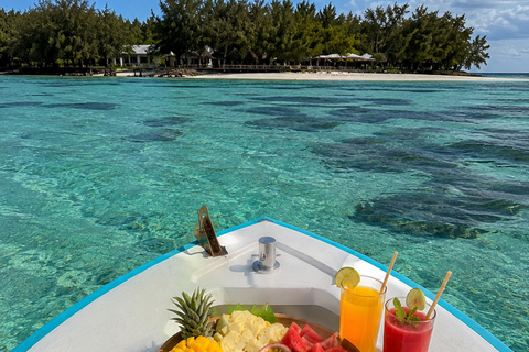 Blue Bay Marine Park: Guided Snorkeling with Video Souvenirs and Snack